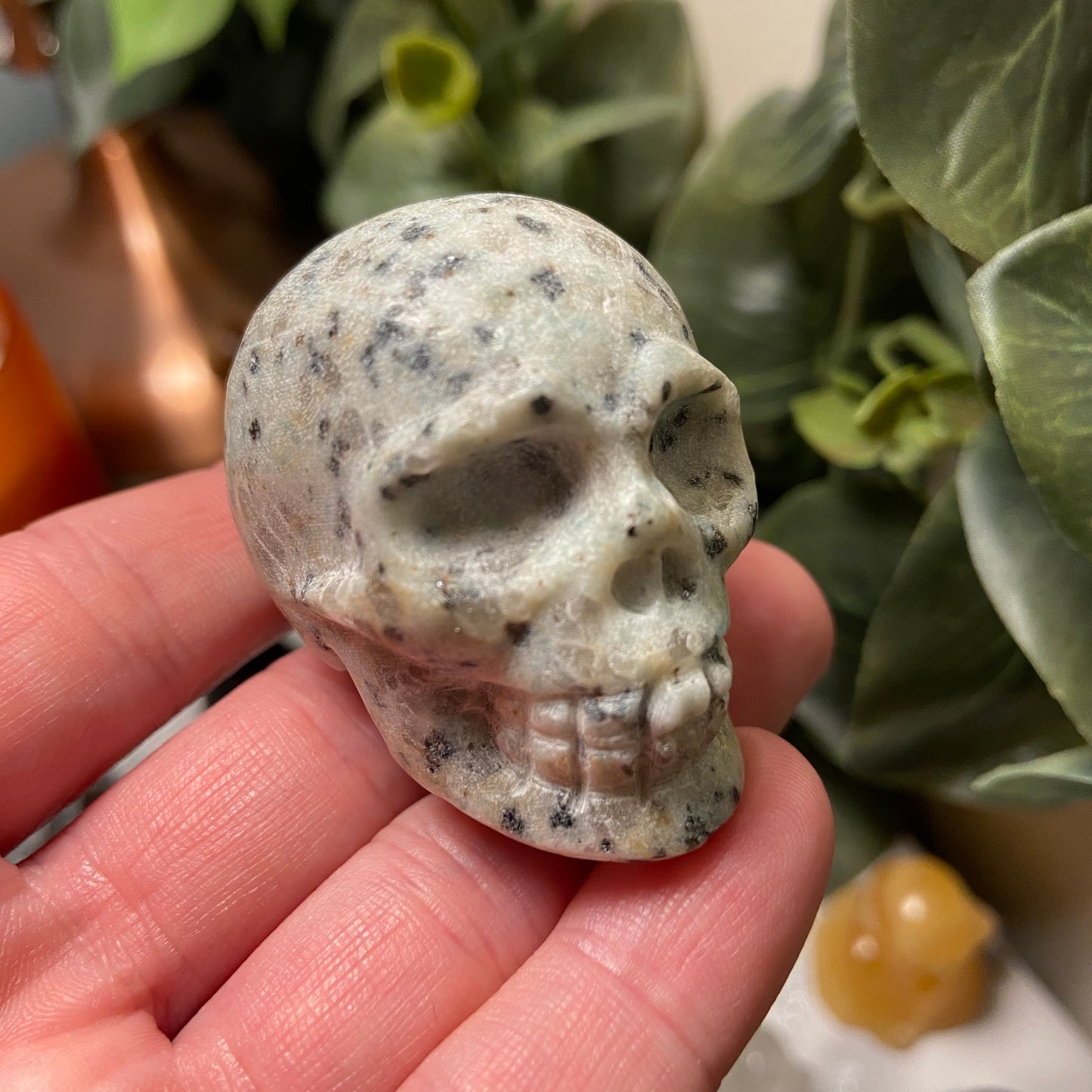 Kiwi Jasper Small Skull - Earth Elements UK