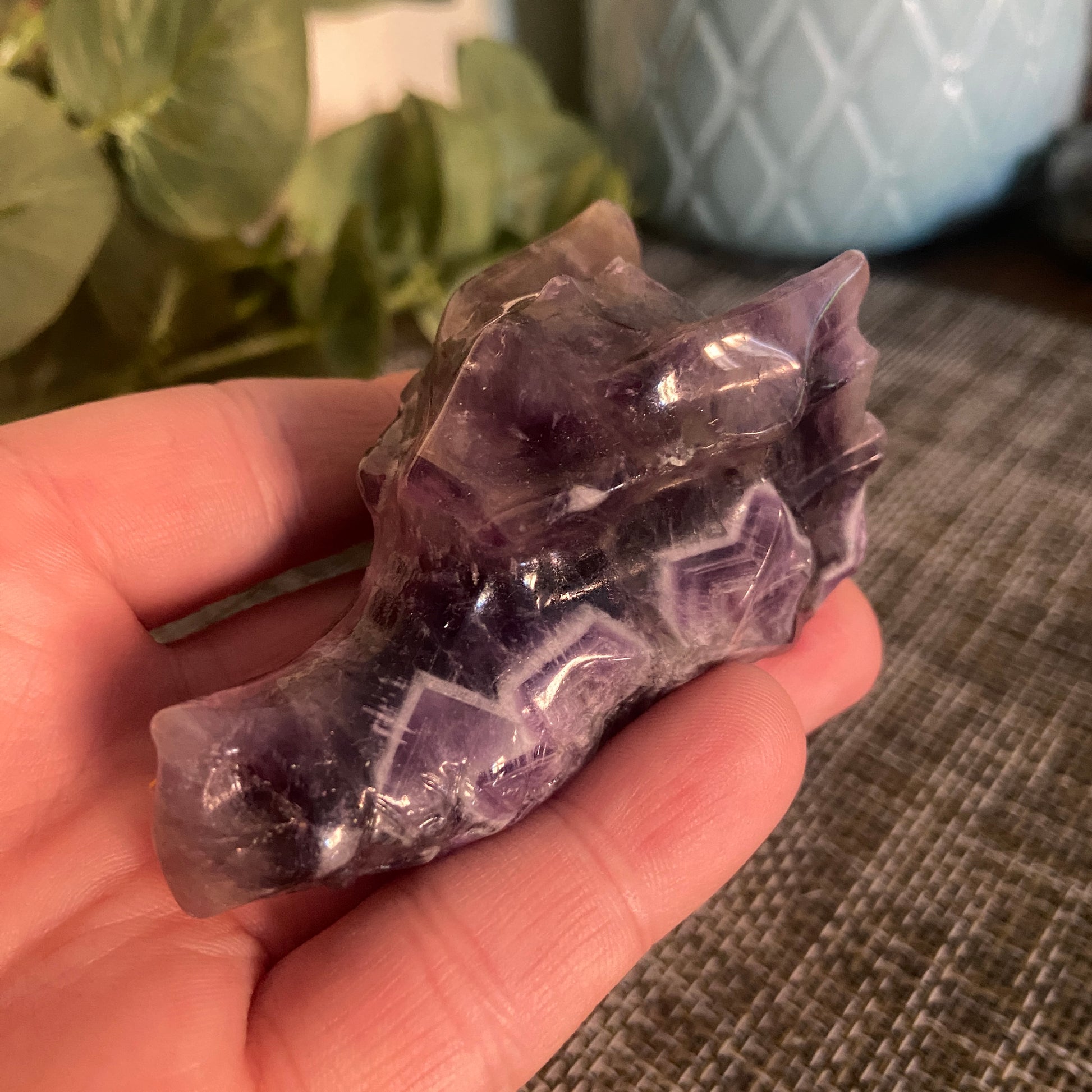 Dream Amethyst Dragon Skull - Earth Elements UK