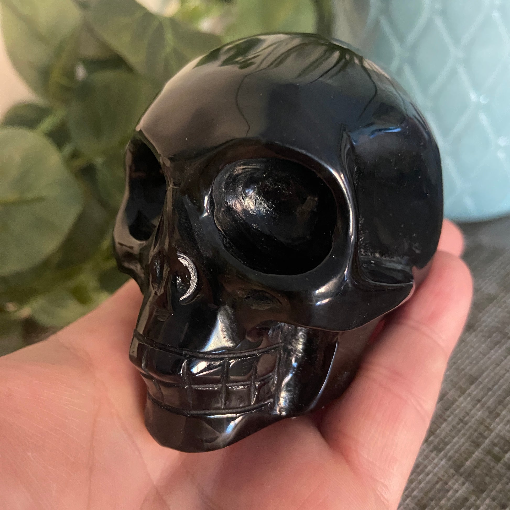 Obsidian Skull - Earth Elements UK