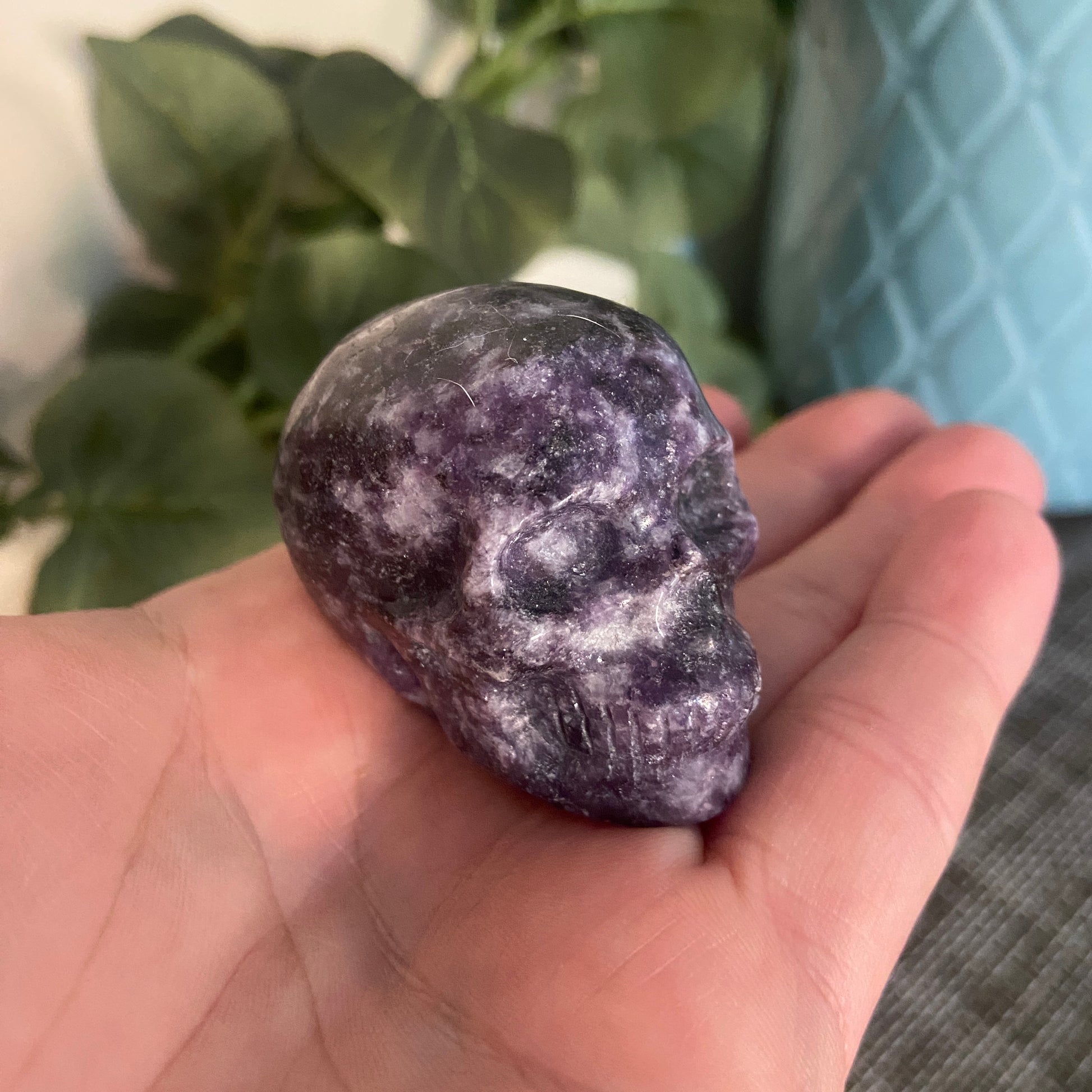 Lepidolite Small Skull - Earth Elements UK